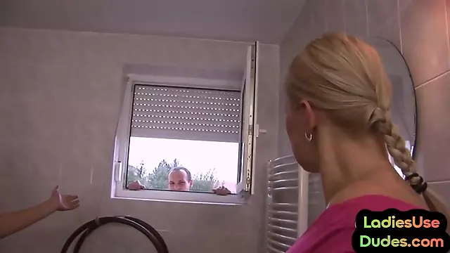 Amateri Guza, Amaterski Seks U Troje Zrele Žene, Amateri U Troje, Sise Amateri, Prst U Guzu
