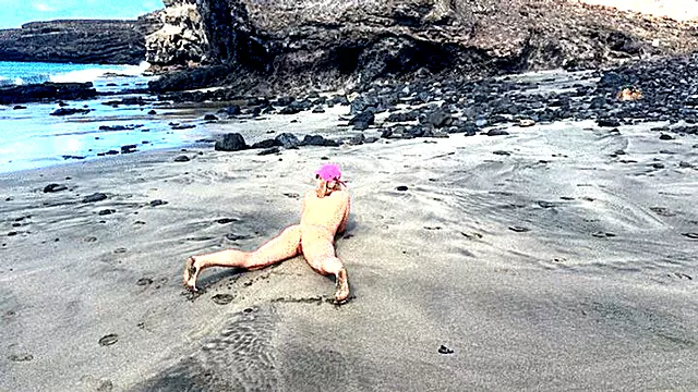 Amatør Domina, Amatør Piss, Par Strand, Milf Om The Beach, Par Som Tisser, Pikk Amatør, Pikk Offentlig