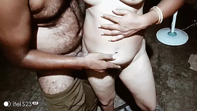 वयस्क, देसी भाभी Xxx Video, काले बाल वाली, डीप गले ट्यूब, देसी, खड़े खड़े, हिंदी ऑडियो, ओल्ड इन्डियन Xxx