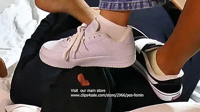 3 DOMMES FOOT SNEAKERS AND SNEAKERS DOMIANTION MALE SLAVE