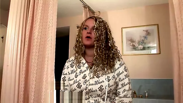GHETTO PARTY GIRLS - Scene 2