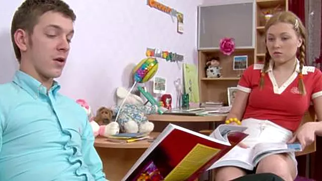 Ado Amateur, Par Tous Les Trous, Adolescente Poil, Ados Trou, Vieux Et Jeune