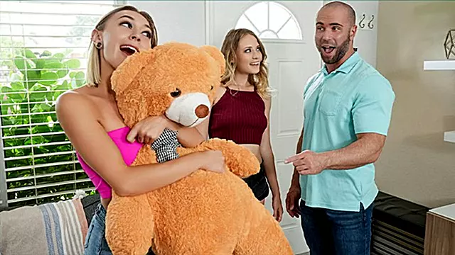 Cazzo Grosso Creampie, Bionda Adolescente Pompino, Pecorina Bionda, Sega Al Fratello, Orgasmo Crampie