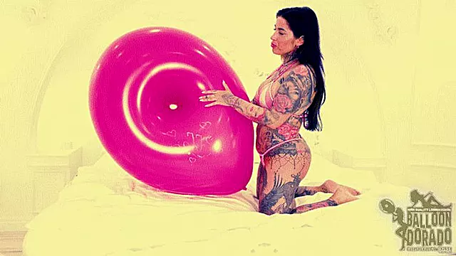JJ 24 Inch Donut blow to pop 4K UHD Version