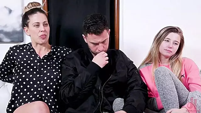 Trójkąt Mamuśki Anal, Trojkat Mamuski Anal, Ostry Anal Trojkat, Piękne Blondynki, Słodkie Blonde