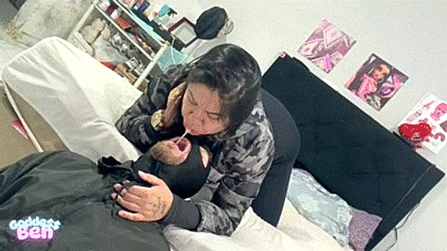 Lambendo Cu, Dominação Foot Fetish, Dominacao Feminina, Beijar Pés, Lambendo Pes, Dominação Feminina