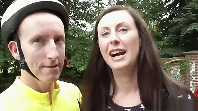 English mature arse fucked by pickedup bloke