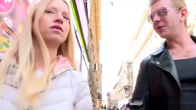 Hot Kiara Lord Giving Blowjob To A Model Agent