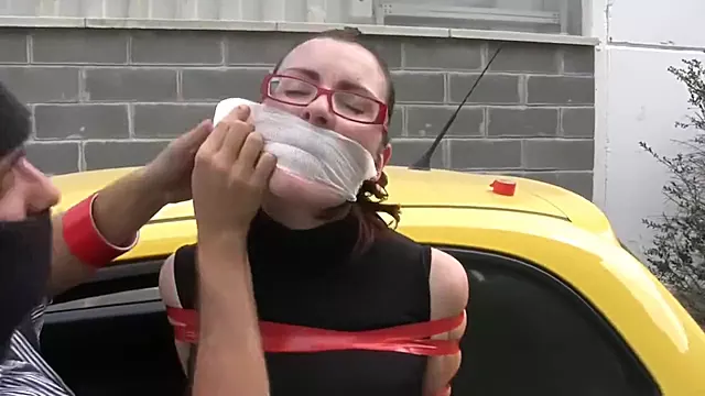 Bdsm Knep, Bundet Tap