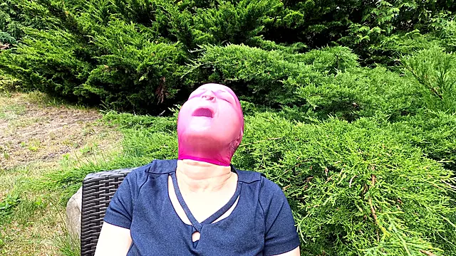 Amateure Outdoor, Frau Solo, Masturbieren Reif Solo, Reife Solo, Reife Solo Outdoor, Reif Großer Arsch
