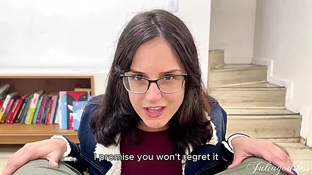 זין גדול, מציצות בכוס, ברזילית מוצצת זין, גמירה בתוך הפה, גרון, מלטפת את הכוס, מוצצת לעצמה עם זיין ענק
