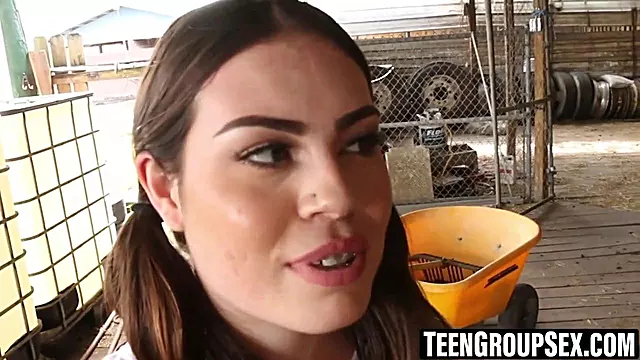 Babes Busty ร่วมเพศ, ไม่ยอมใครง่ายๆ นมใหญ่, ขึ้นหน้าเลียหี, สําเร็จความใคร่ นิ้ว, เอานิ้วเล่นหี