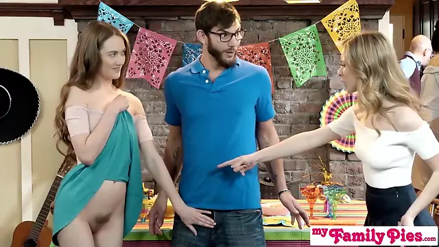 Teen, Jungesfetisch, Haarig Dreier, Freundin, Dreier, Fetish Und Dicke Titten, Hübsches Teen, Titten Threesome