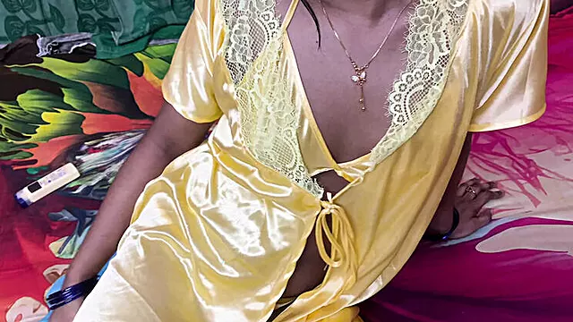 Hot Bengali Boudi Cheating Affair - Romantic Sex in 4K with Close-Up Action
