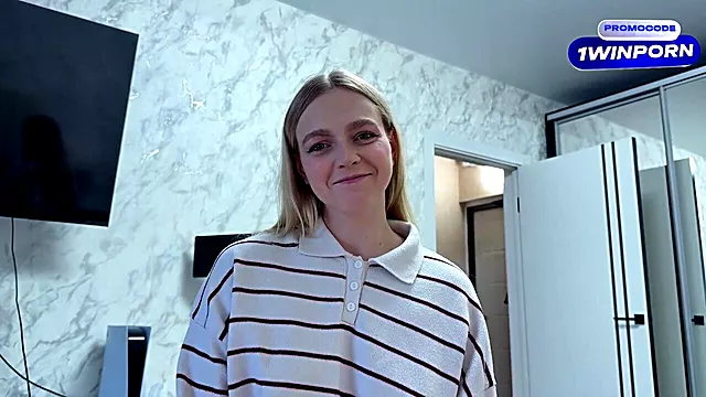Blonda Rusuaca, Teality Sex Show, De Aproape, Tinere Cu Batrani, Punct De Vedere, Teen Rusii