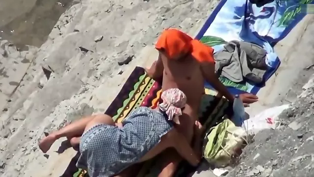 Nuda In Pubblico, Nude In Spiaggia, Coppia Con Guardone, Coppia Amatoriale, Coppie Spiaggia