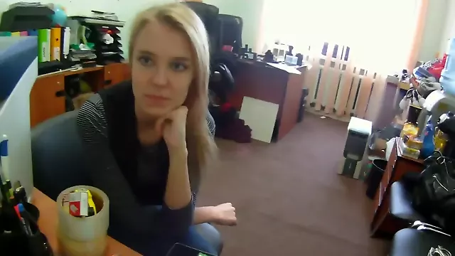 نمایش دادن کوس, لاغر و بلوند, کوس بلوند, مرد بسیار لاغر, بلوند اروپایی, کوس سوارشدن, مهبل لاغر
