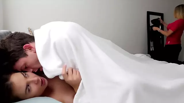 Tetek Besar Pancut Air Mani, Babes Awek, Awek Pantat Besar, Awek Rambut Perang, Momm Got Boobs