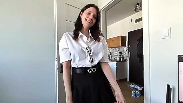 Amatør Brunette, Deepthroat Amatør, Ned I Halsen, Hilf Slap, Kontorassistent, Fuld Pov