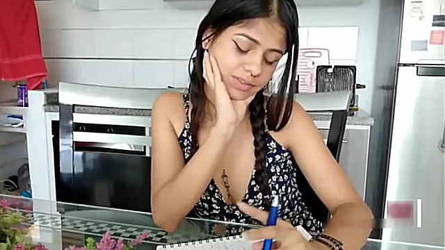 อมควยสมัครเล่น, ถ้ํามองควย, เคาเกิกลับ, น้ําแตกตูดปาก, Cumshot ในปากของเธอ, กลืนน้ําควย, หําถูนม