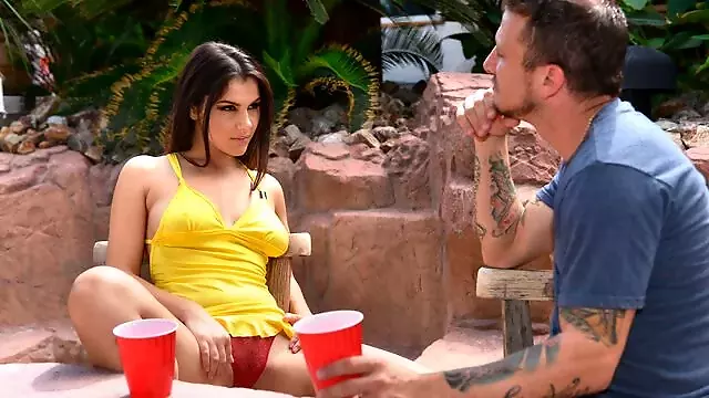 Amatör Büyük Sik, Am Göt, Genç Götler, Sakso, Genç Esmer, Baştankara Lanet Dick, Vajina Inside
