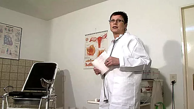 Calze Corpo, Ditalino Mature, Bruna Matura Tedesca, Matura Tedesca Calze, Stockings Mature Solo