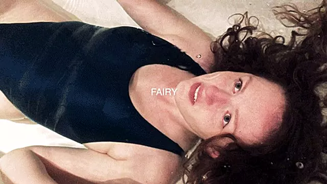 Fetisch Cast, Mit Klamotten Duschen, Model Erotik