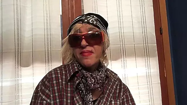 Amatoriali Sborrate In Bocca, Tacchi Amatoriale, Nuda Pompino, Pompino In Gola, Eating Cum Trio