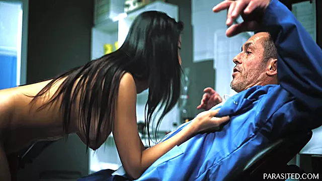 아시아 모유, 동양인 딸딸이, 아시아보지, 아시안 가슴빨기, 모유먹기, Pornoid 섹시한중년여성 브루넷, 자지, 일번어머니, 보지 쇼, 아시아노인