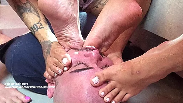 PART 2 OF TRIO FOOT FUCKING MOUTH MUTE SMIT MANUELA ALBERTINI SASHA GUDZ AND MIBBY