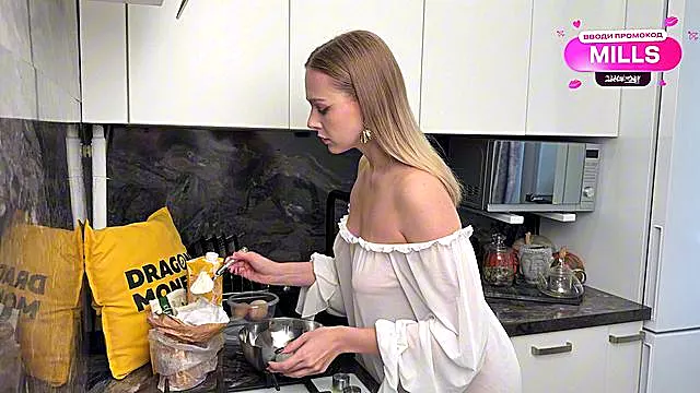The Best Breakfast Is Pancakes With Banana Jam And Long Sex - My Wife Is Great At It