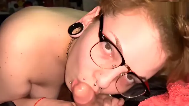 Große Brüste Amateur, Geile Titten, Teen Titten, Teen Abspritzen, Geil Blowjob, Dicke Titten Abspritzen