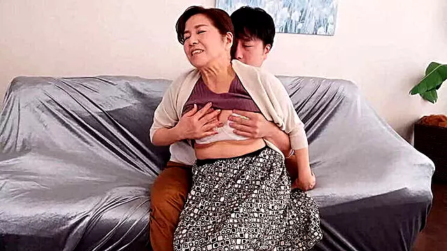 अधेड औरत विडिओ चालू, बगल, अधेड़ औरत, चूत में वीर्य