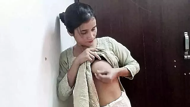18 Yaş Amcıq, Evde Tek Xala, Yükləmək Istəyirəm, Kimi, Qonsu, Hind, Hind Aylevi Seksi, Hindli Qoca