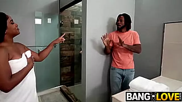 Novinha Anal, Cavalgando Anal