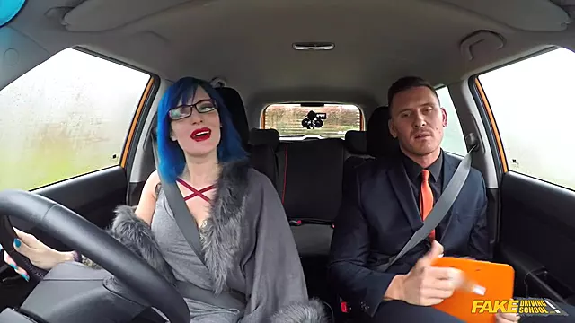 Blue-haired Hot Sex - Alexxa Vice