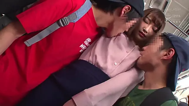 एशियन जापानी, चाची, पुरानी