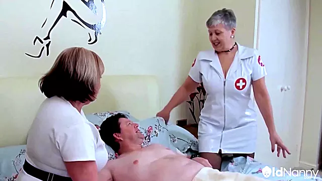 بلوند پستون گنده, بلوند میانسال ممه گنده, بلوند جوراب ساق بلند, سکس پرستار بلوند, سینه بلوند