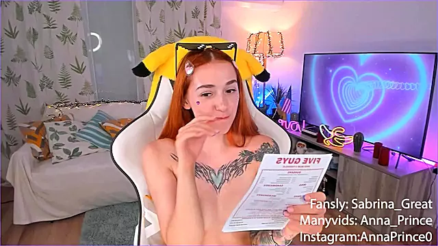 Peituda, Peituda Tatuada, Caras Grandes, Ruiva Tetas Grandes, Crazy Colégio, Gostosa Pelada