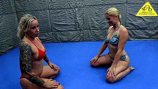 Anett vs Lottie Lalay