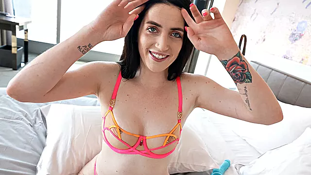 รูหีใหญ่ช่วยตัวเอง, สาวรุ่นใหญ่แหกหีโชว์แคม, หีและ Dildo, ควยปลอม โซโล, นิ้วตูด, เดี่ยวใช้นิ้ว