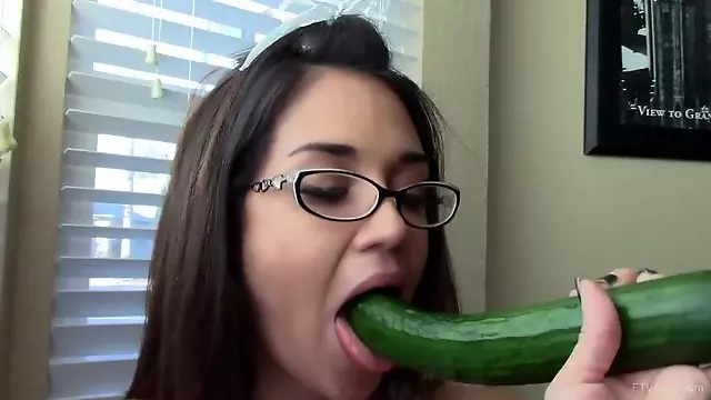 Ersties Masturbation, Wichsen Mit Spielzeug, Solo Masturbation Mit Orgasm, Teen Masturbiert
