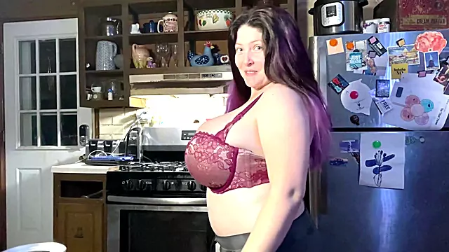 Amateur Unterwäsche, Solo Milf Arsch, Milf Mit Großen Titten, Grosser Naturbusen Draussen