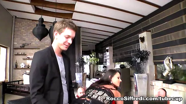 Milf Anal Große, Schönheit Anal, Rudelbumsen Anal, Strümpfe Anal, Reife Frauen Anal, Pornostars Anal