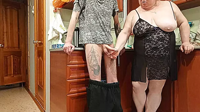 Amatør Porno Hjemme Lavet, Amatør Milf, Blowjob I Munde, Amatør Deep, Hjemme Hos, Første Håndjob