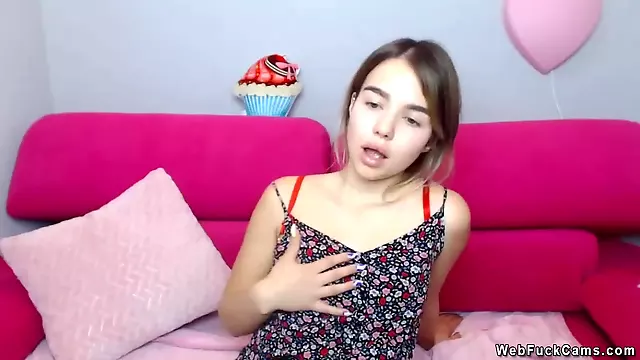 Amateure Solo, Brünette Solo, Kleid Solo, Hausgemachte Amateure, Hausgemacht Solo, Teen Hausgemacht