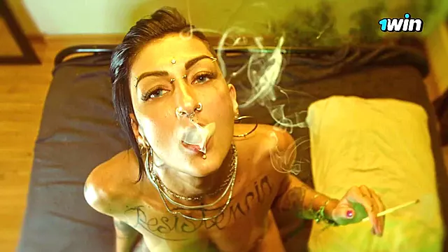 Prostituta Amatoriale, Brasiliano Si Masturba, Fetish Smokinf, Massaggi, Massagio Hot, Massaggi Troie