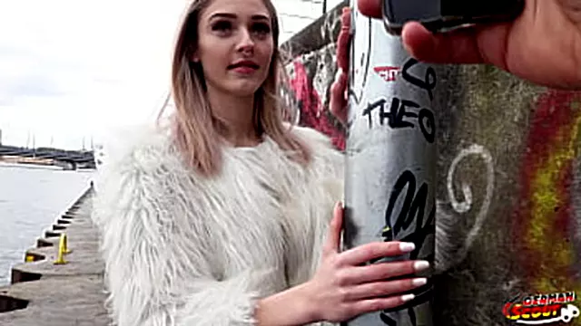 Blonde Teen Mit Grossen Arsch, Großer Arsch Große Titten, Vagosex Big Naturals, Gesichtsbesamung Blond