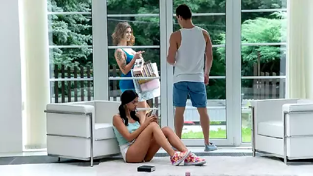 Amateur Big Cock, Mostra Le Tette Amatoriale, Cazzo Piu Lungo E Piu Grosso Che Scopa, Trio Tettone