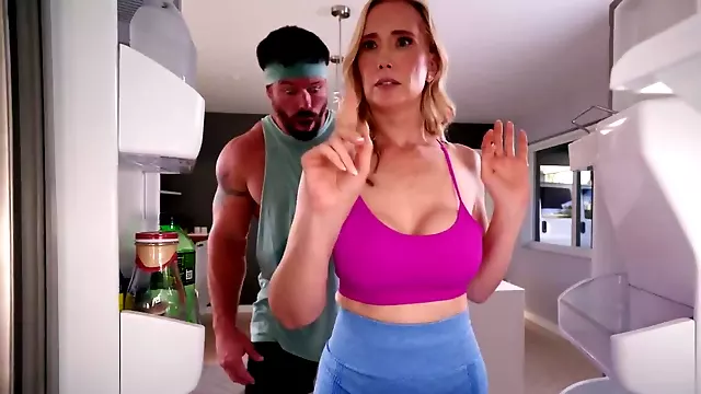 आकर्षक महिला, बड़े स्तन, सुनहरे बाल वाली, हाल का, बहुत बहुत बडे स्तन, सुंदर स्तन, पुरानी